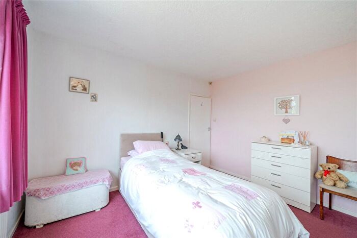 2 Bedroom Bungalow For Sale In Wrenbury Grove, Cookridge, Leeds, LS16