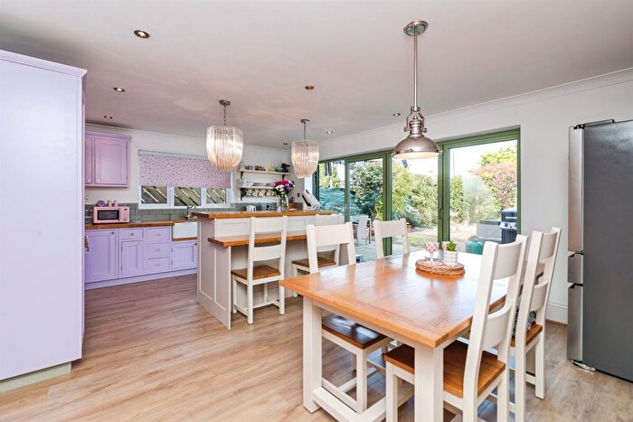 5 Bedroom Detached House For Sale In Monckton Crescent, Lowestoft, NR32