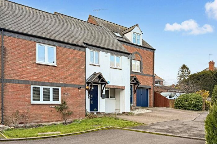 2 Bedroom House For Sale In Rolls Court, Wantage, OX12