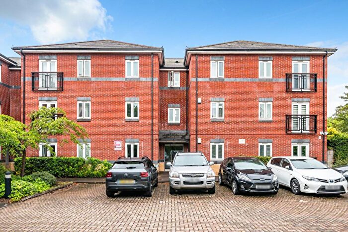 2 Bedroom Flat To Rent In Brasenose Driftway, East Oxford, OX4
