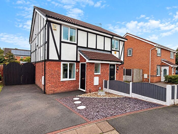 2 Bedroom Semi-Detached House For Sale In Starworth Drive, Wirral, CH62