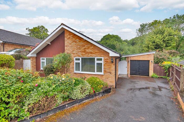 2 Bedroom Bungalow For Sale In Copseside, Hartley, Kent, DA3
