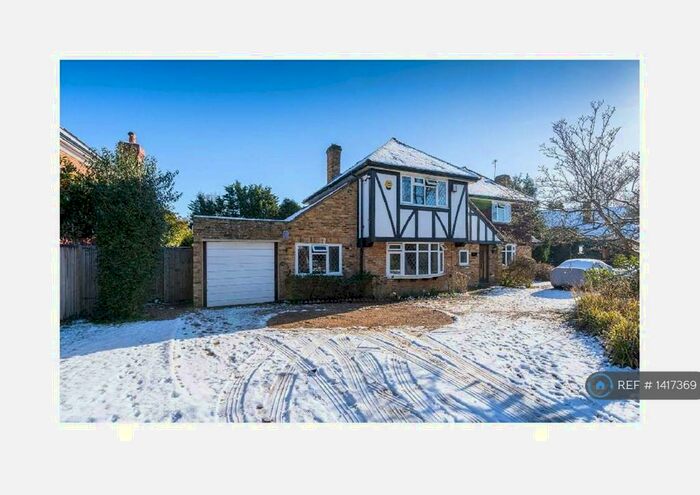 4 Bedroom Detached House To Rent In Camp Road, Gerrards Cross, SL9