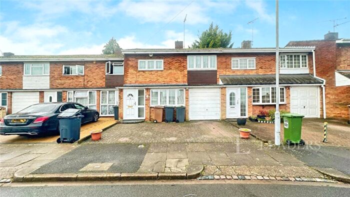 3 Bedroom Semi Detached House To Rent In Bodmin Road, Luton, Bedfordshire, LU4