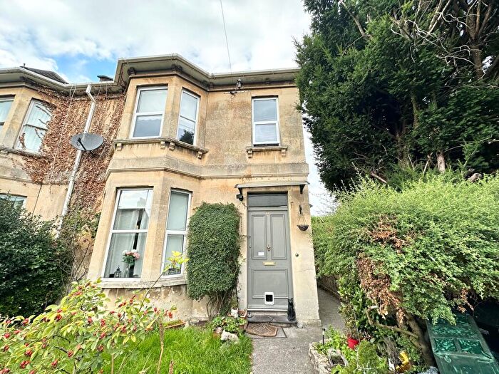 2 Bedroom Apartment To Rent In Newbridge Road, Bath, BA1