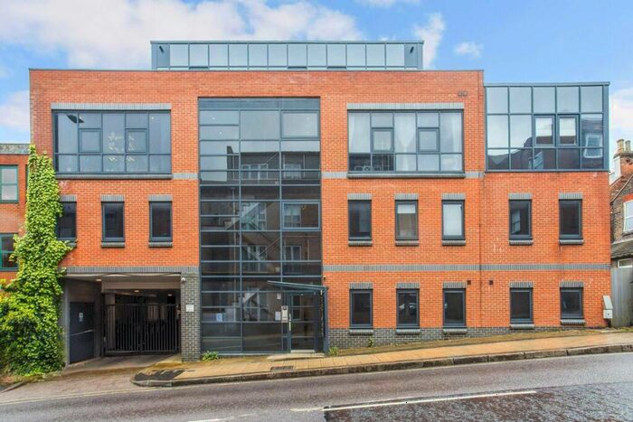 1 Bedroom Flat To Rent In Victoria Street, St. Albans, AL1