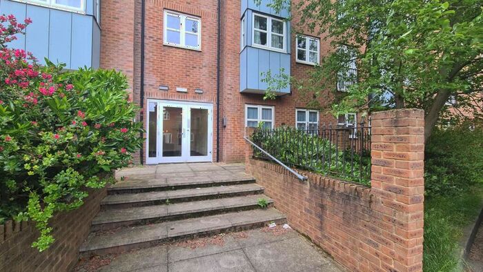 2 Bedroom Flat To Rent In Trinity View, Gainsborough, DN21