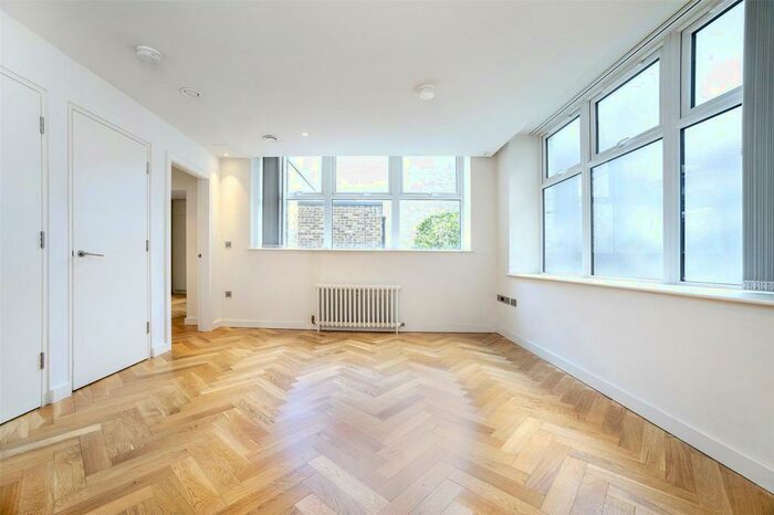 1 Bedroom Apartment To Rent In Arlington Road, Camden, London, NW1