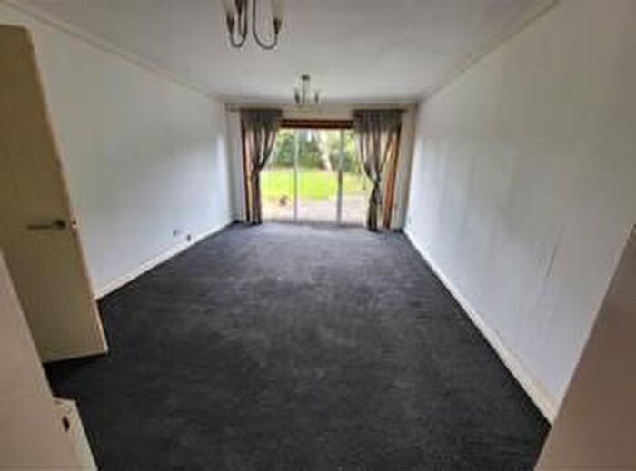 2 Bedroom Villa To Rent In Cairns Gardens, Edinburgh, EH14