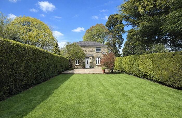 3 Bedroom Detached House For Sale In Cemetery Road, Aberdare, CF44