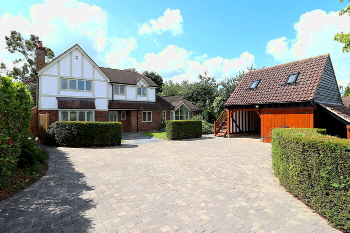 4 Bedroom Detached House To Rent In Raydon, IP7