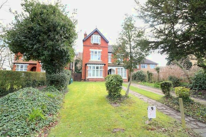 Studio To Rent In Castlebar Hill, London, W5