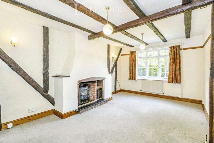 3 Bedroom Cottage For Sale In Manor Lodge Road, Rowland's Castle, Hampshire, PO9