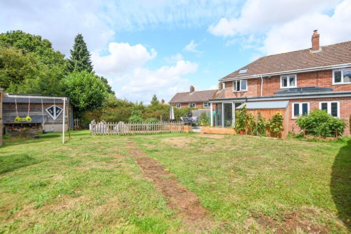 4 Bedroom Semi-Detached House For Sale In Green Lane, Lenham, ME17