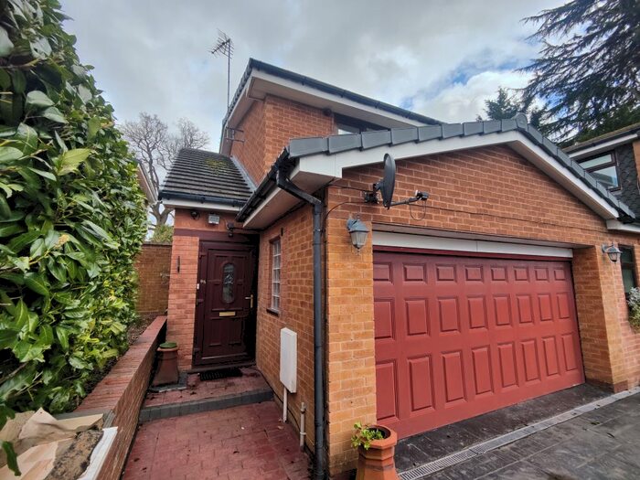 2 Bedroom Flat To Rent In Dorridge Road, Dorridge, Solihull, B93