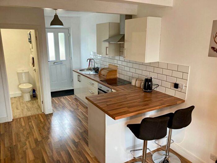 1 Bedroom Flat To Rent In Queen Street, Horsham, RH13