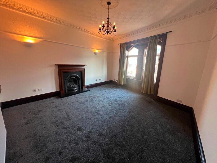 2 Bedroom Flat To Rent In Dock Street, City Centre, Dundee, DD1