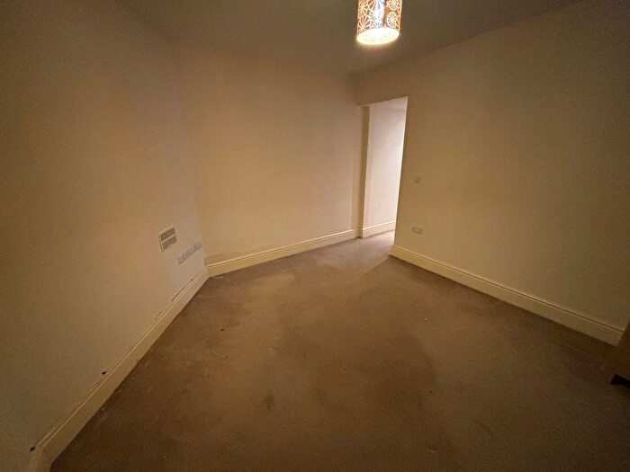 1 Bedroom Flat To Rent In Strutt Street, Belper, DE56