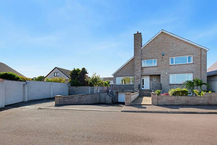 6 Bedroom Detached House For Sale In Mile End Place, Peterhead, AB42