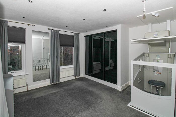 2 Bedroom Terraced House For Sale In Belfield Lane, Rochdale, OL16
