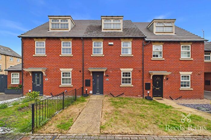 3 Bedroom Terraced House For Sale In Stockwell Avenue, Kiveton Park, Sheffield, South Yorkshire, S26