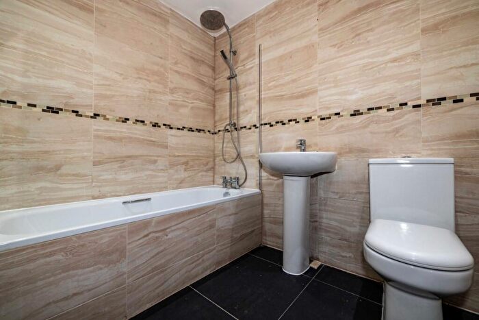 4 Bedroom House To Rent In West Street, Faversham, Kent, ME13