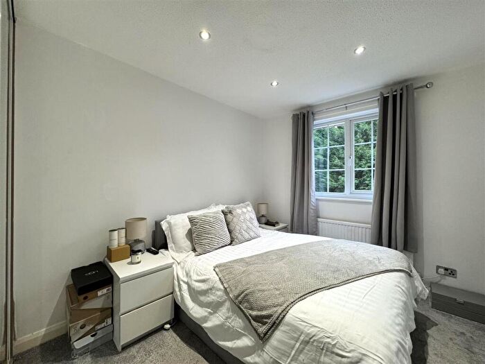 1 Bedroom Flat For Sale In Cherrytree Place, Strathaven, ML10