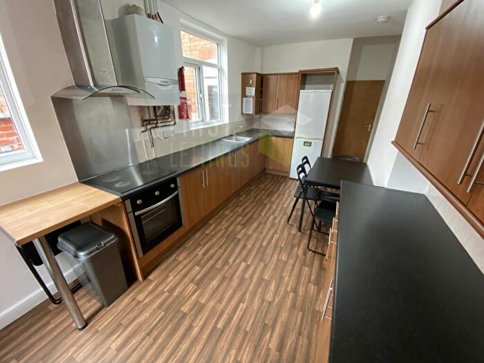 5 Bedroom Terraced House To Rent In Kirby Road, West End, LE3