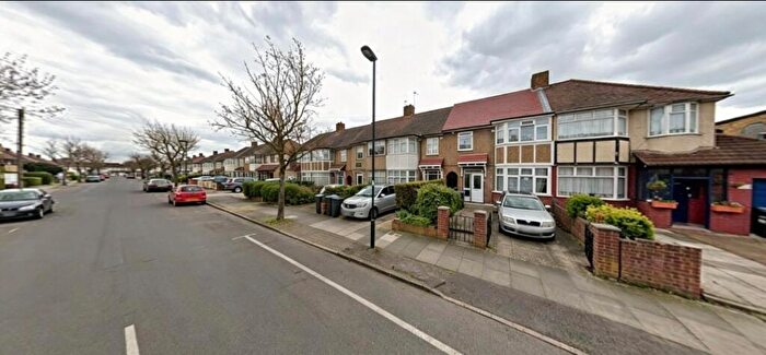 5 Bedroom Terraced House To Rent In Chestnut Road, Enfield, EN3