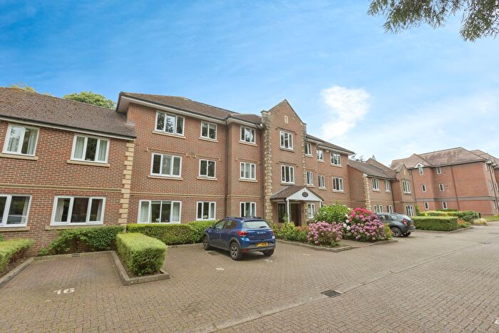 2 Bedroom Flat To Rent In Bayhall Road, Tunbridge Wells, TN2