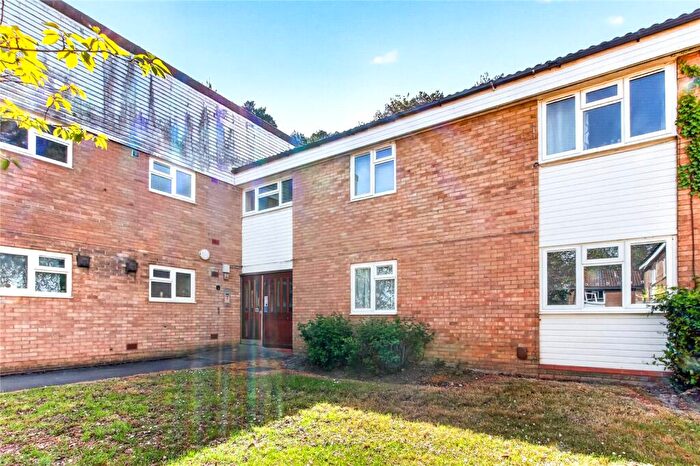 1 Bedroom Apartment For Sale In Dalcross, Bracknell, Berkshire, RG12