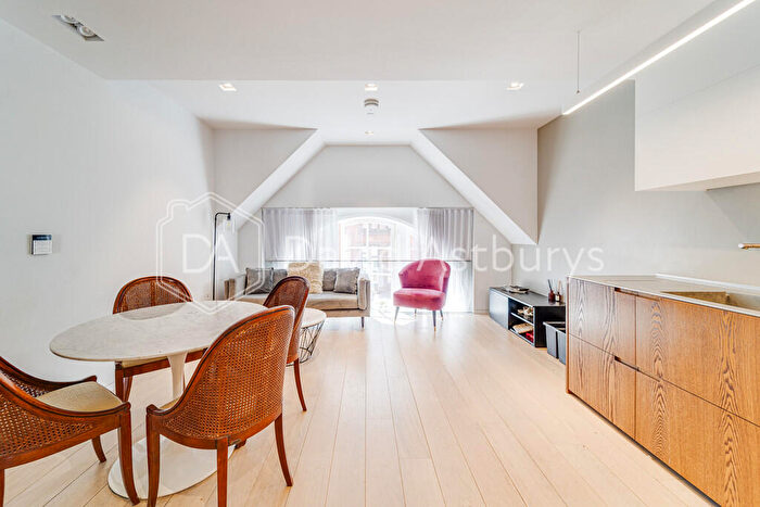 1 Bedroom Penthouse To Rent In Bartholomew Close, Barbican, London, EC1A