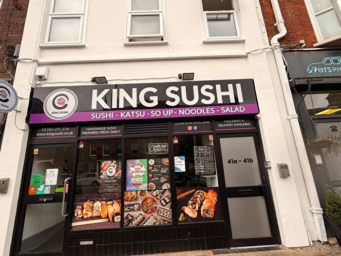 2 Bedroom Flat To Rent In High Street North, Dunstable, LU6