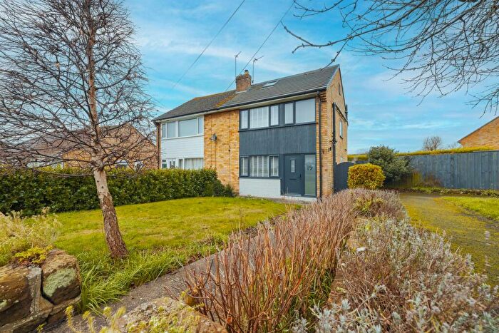 4 Bedroom Semi Detached House For Sale In Ashtree Drive, Little Neston, Neston, Cheshire, CH64