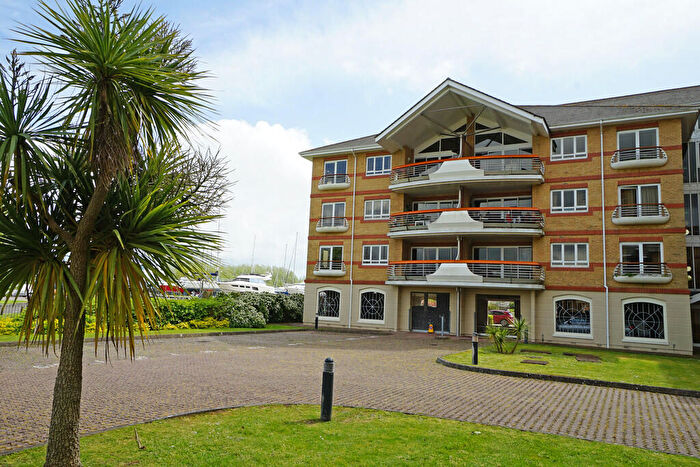 2 Bedroom Apartment For Sale In Victory House, Lock Approach, Port Solent, PO6