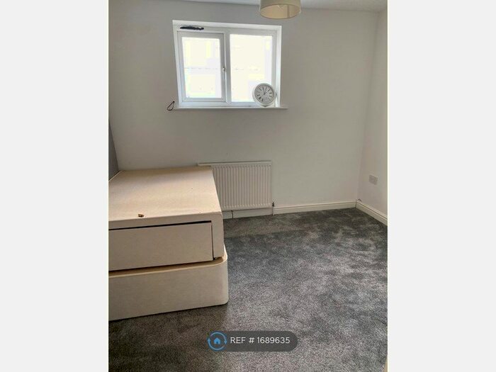 3 Bedroom Flat To Rent In Leicester Road, Leicestershire, LE10