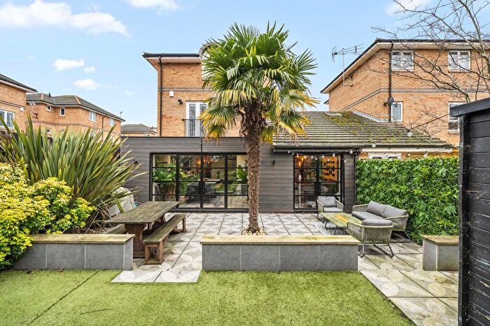 4 Bedroom Detached House For Sale In Stanton Square, Hampton Hargate, PE7