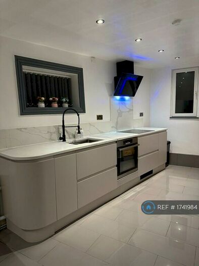 2 Bedroom Flat To Rent In Croockes Road, Sheffield, S10