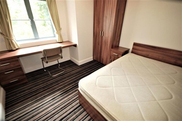 6 Bedroom Apartment To Rent In Station House, Old Warwick Road, Leamington Spa, CV31