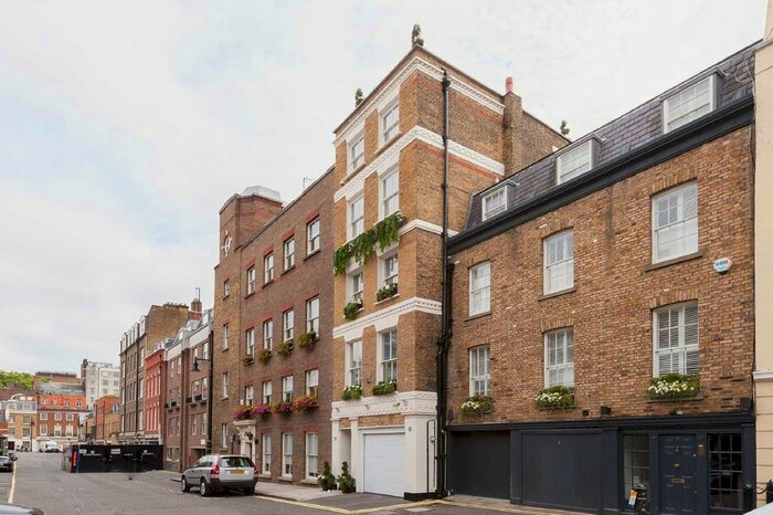 3 Bedroom Terraced House To Rent In Hays Mews, London, W1J