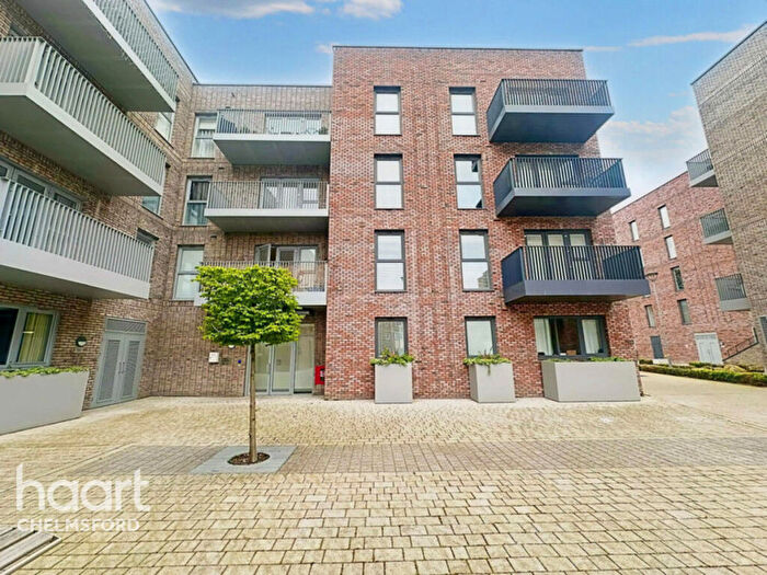 2 Bedroom Apartment For Sale In Victoria Road, Chelmsford, CM1