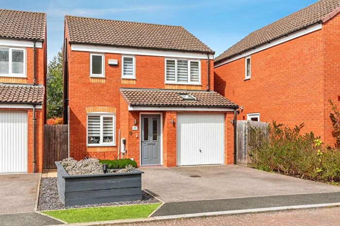 3 Bedroom Detached House For Sale In Centenary Way, Raunds, NN9