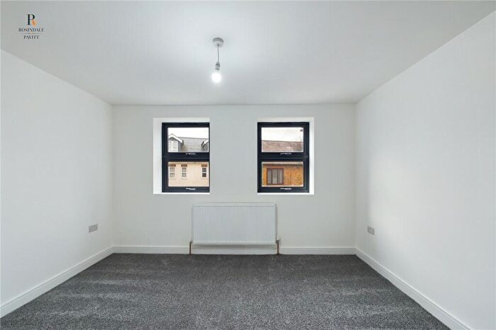 3 Bedroom End Of Terrace House For Sale In Palmerston Road, Sutton, SM1