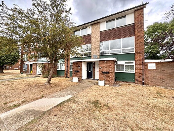 2 Bedroom Maisonette To Rent In Compton Road, Hayes, UB3
