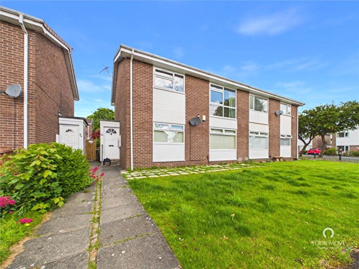 2 Bedroom Flat For Sale In Dilston Close, Oxclose, Washington, NE38