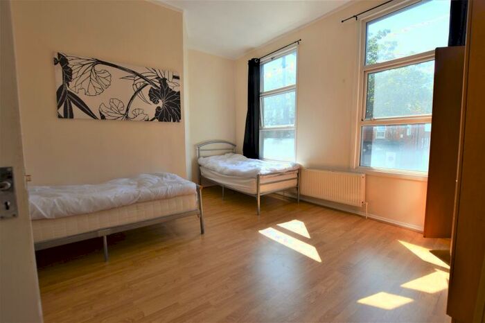 4 Bedroom Flat To Rent In Junction Road, Archway, N19