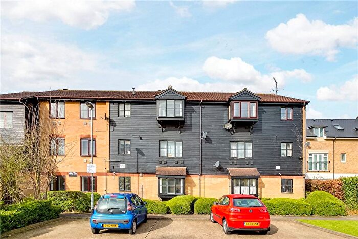 Studio To Rent In Kilberry Close, Isleworth, TW7