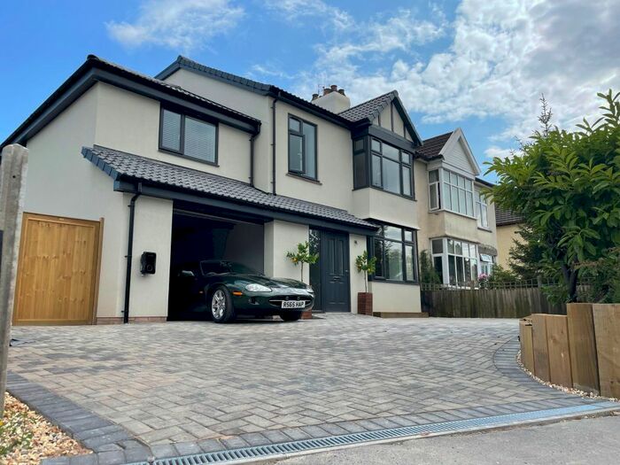 10 Bedroom End Of Terrace House To Rent In Southmead Road, Bristol, BS34