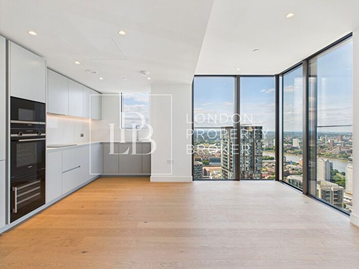 2 Bedroom Flat To Rent In Harcourt Tower, South Quay Plaza, E14