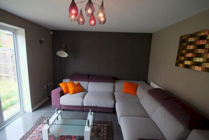 4 Bedroom Detached House To Rent In Cheshire Close, Coventry, CV3